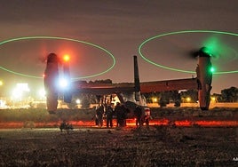 Imagen de los boinas verdes en una aeronave en Rabasa.