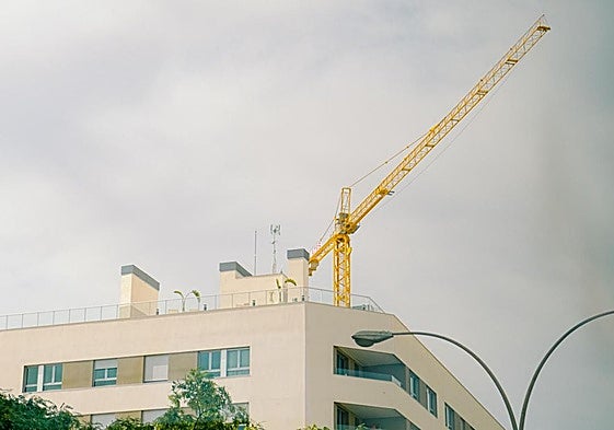 Una grúa de construcción, en Alicante.