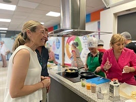 La edil de Consumo, Lidia López, durante un curso del Cerca.