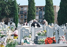 Cementerio en Todos los Santos de 2023.