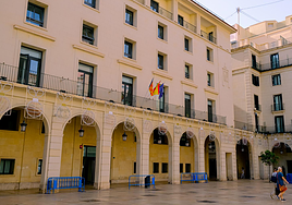 Fachada de la Audiencia Provincial de Alicante.