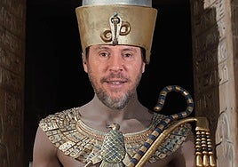 Meme de Óscar Puente sobre: «¿Cómo se construyeron las pirámides de Egipto?».