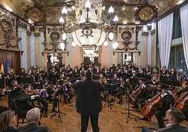 Concierto de Virtuós Mediterrani y el Coro Patnia en Alicante.