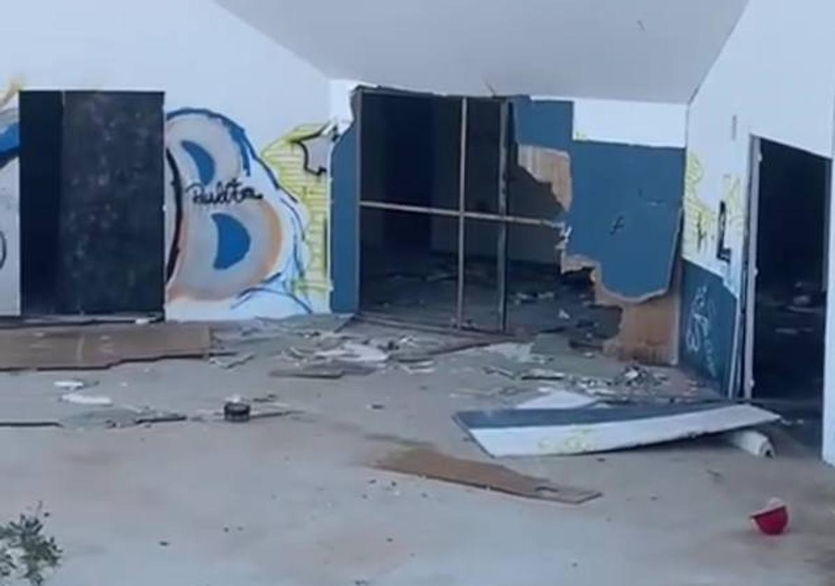 Imagen de archivo de actos vandálicos en un edificio semiabandonado en el interior del recinto de las Eras de la Sal.