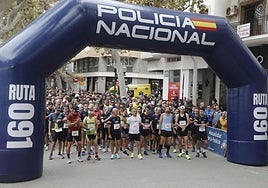 Búscate en la carrera solidaria 'Ruta 091' organizada por la Policía Nacional de Dénia