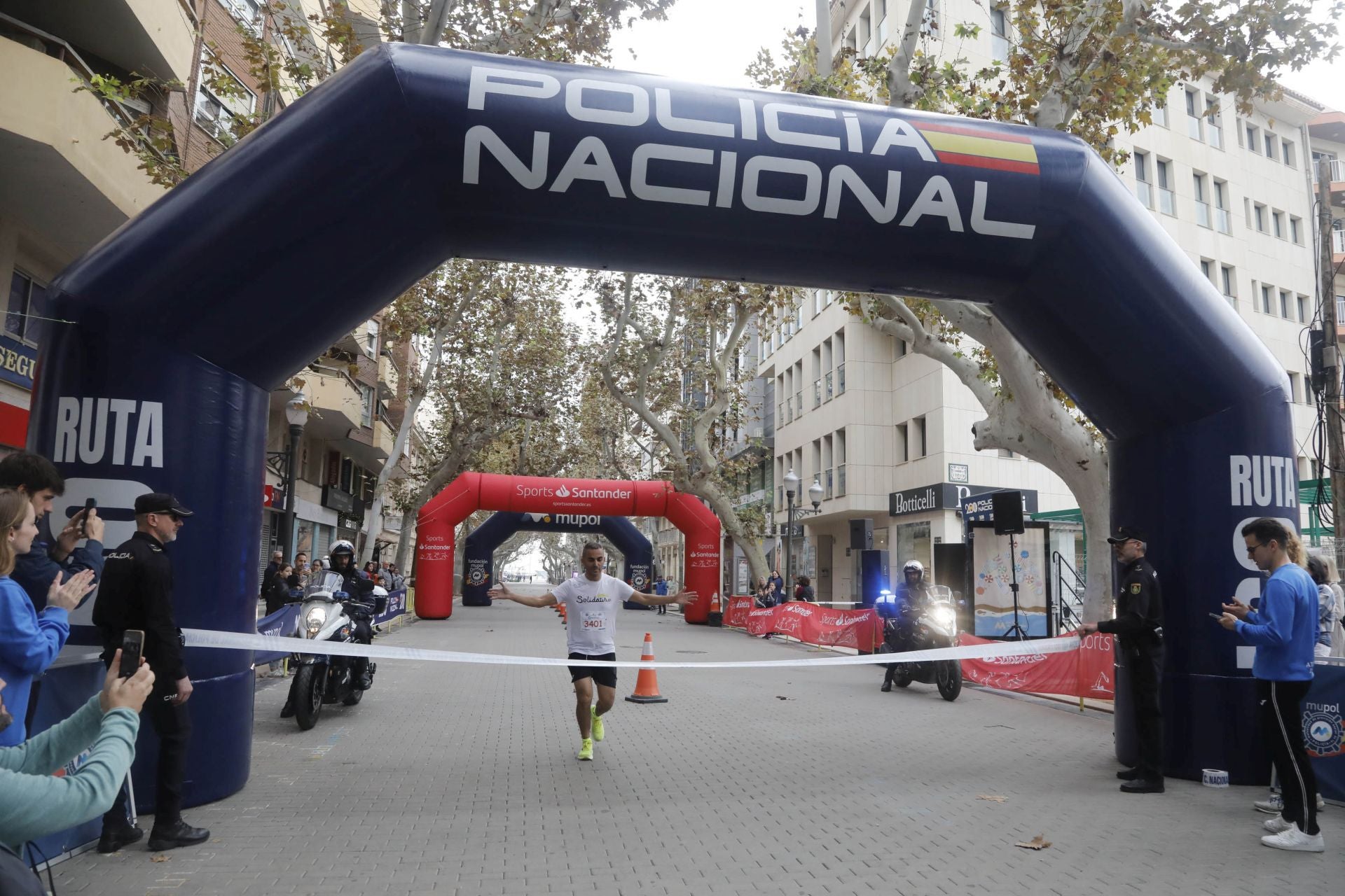 Búscate en la carrera solidaria &#039;Ruta 091&#039; organizada por la Policía Nacional de Dénia