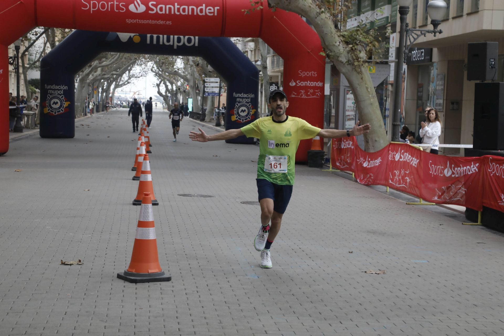Búscate en la carrera solidaria &#039;Ruta 091&#039; organizada por la Policía Nacional de Dénia