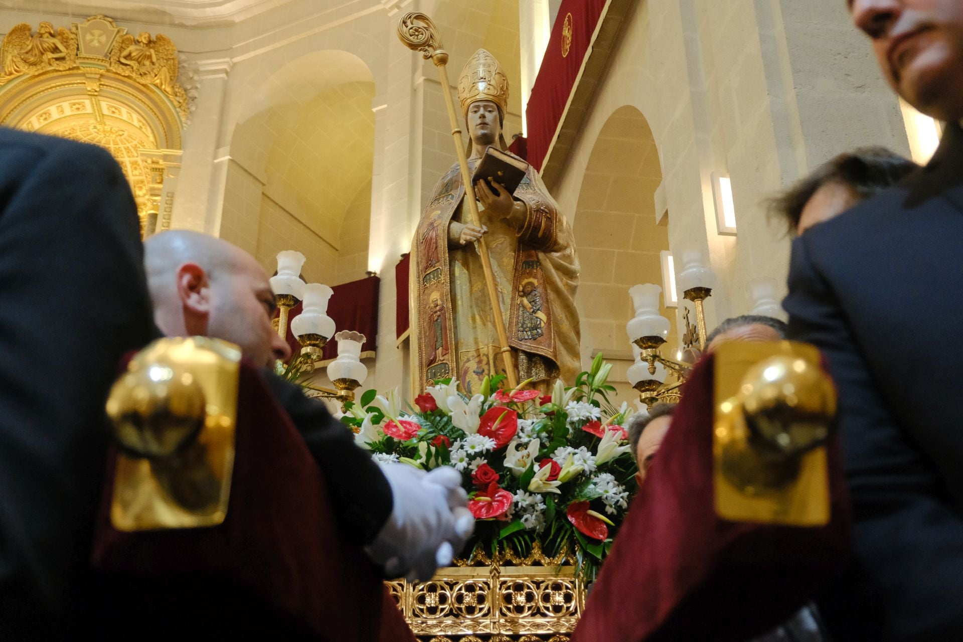 Alicante honra a San Nicolás