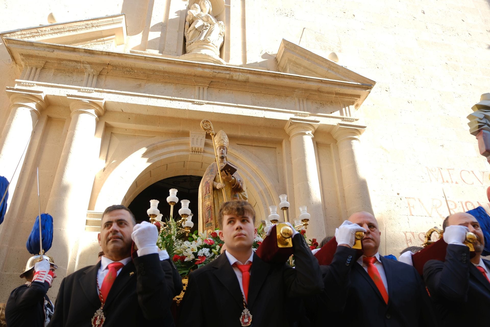 Alicante honra a San Nicolás