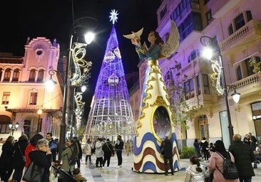 La Navidad en Alicante se vive en el comercio local: juegos, talleres y música