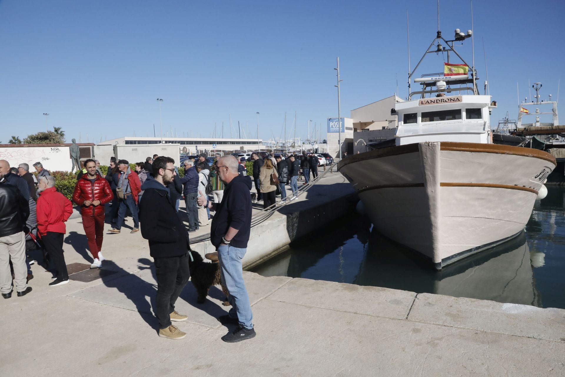 Los puertos pesqueros de Alicante se unen contra el hachazo a los días para faenar
