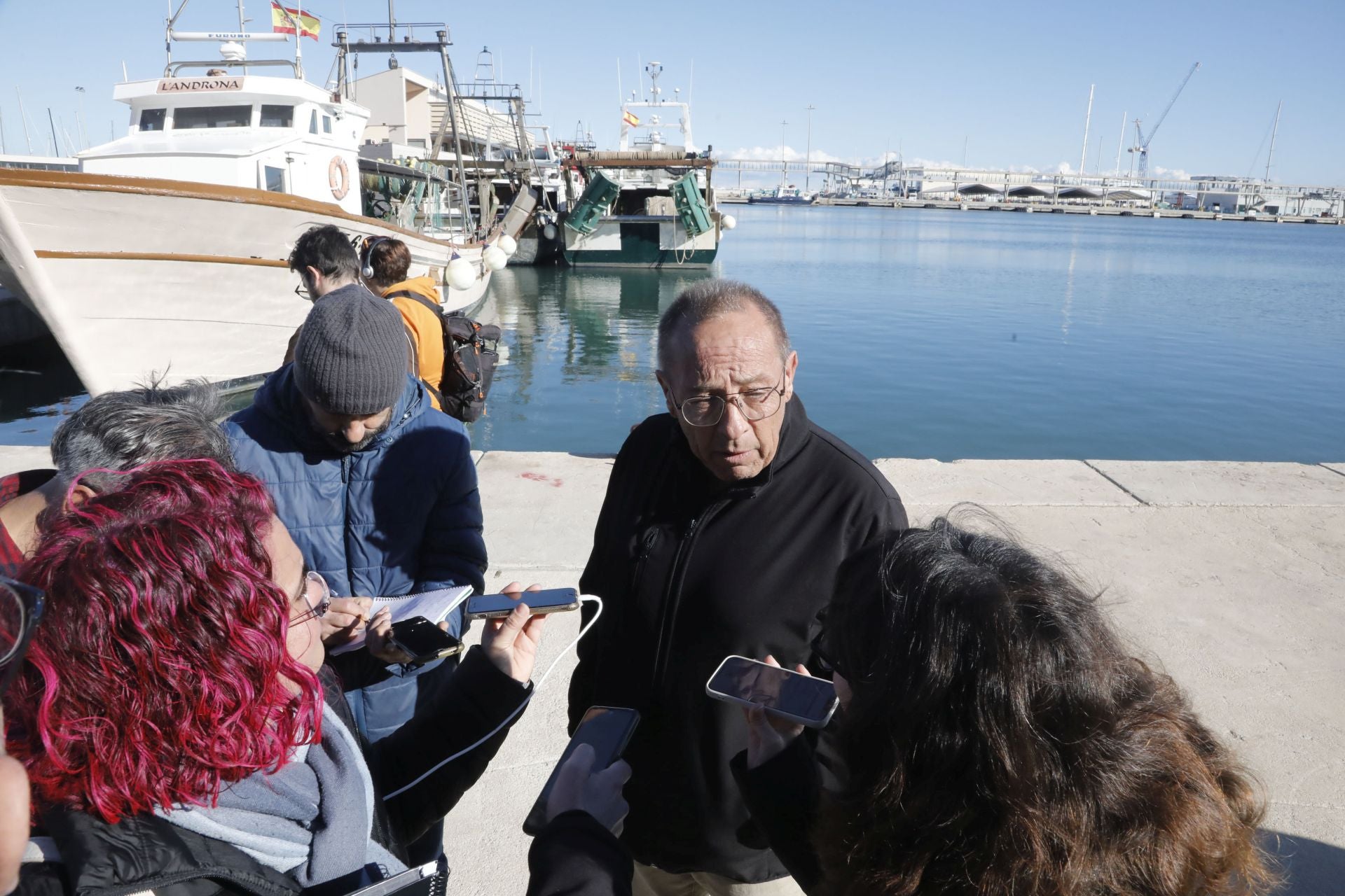 Los puertos pesqueros de Alicante se unen contra el hachazo a los días para faenar