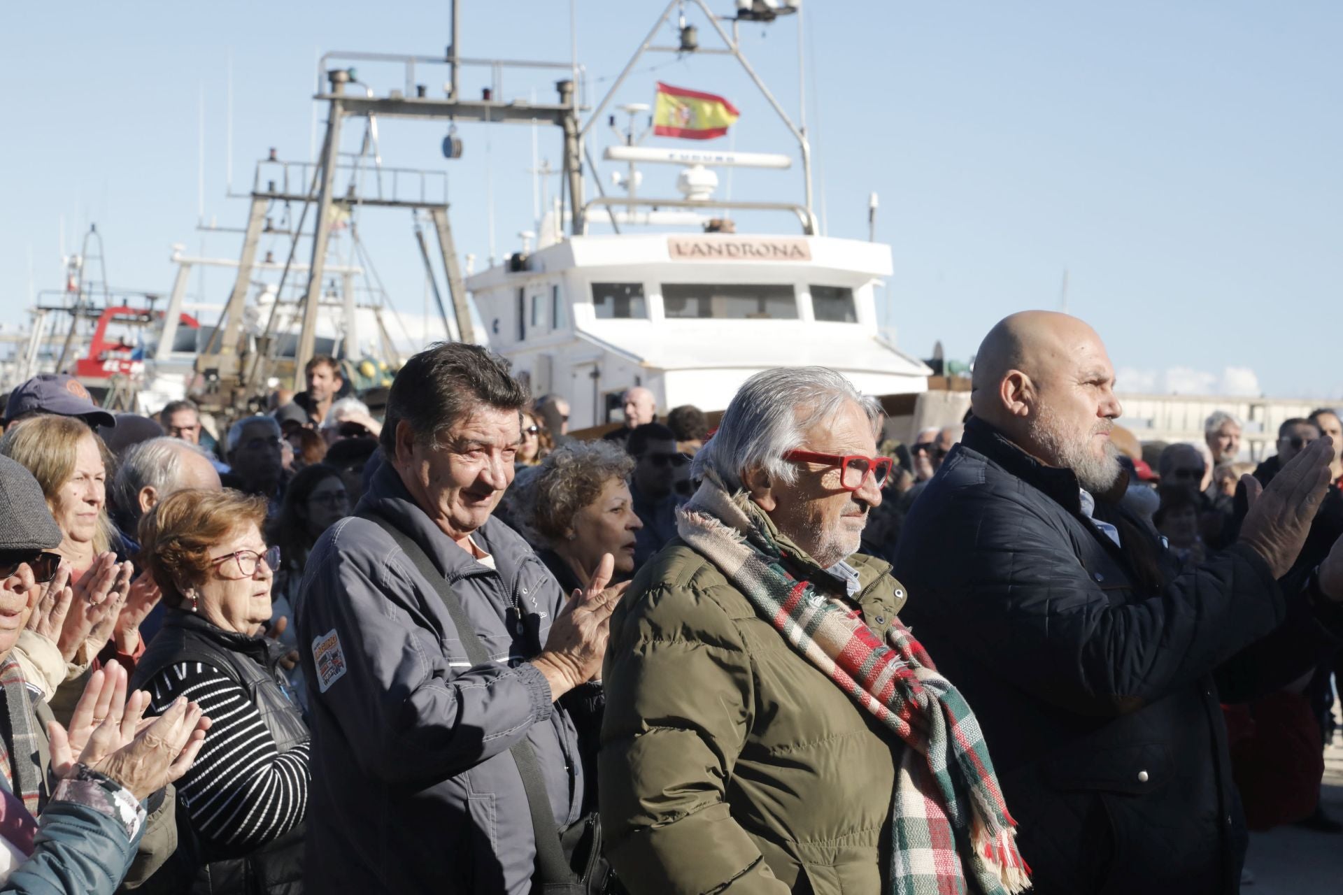 Los puertos pesqueros de Alicante se unen contra el hachazo a los días para faenar
