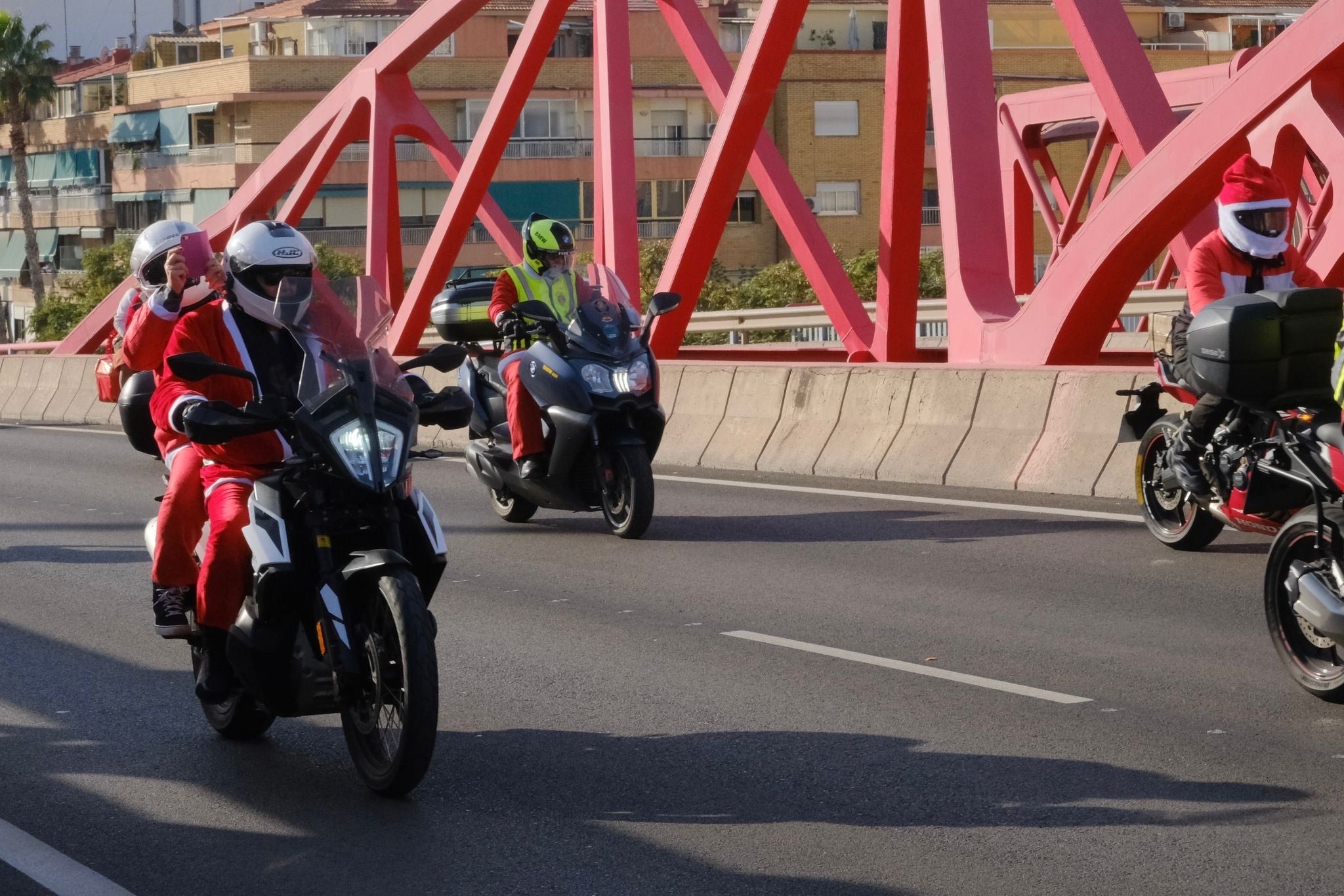 Las imágenes de la &#039;Papanoelada&#039; en Alicante