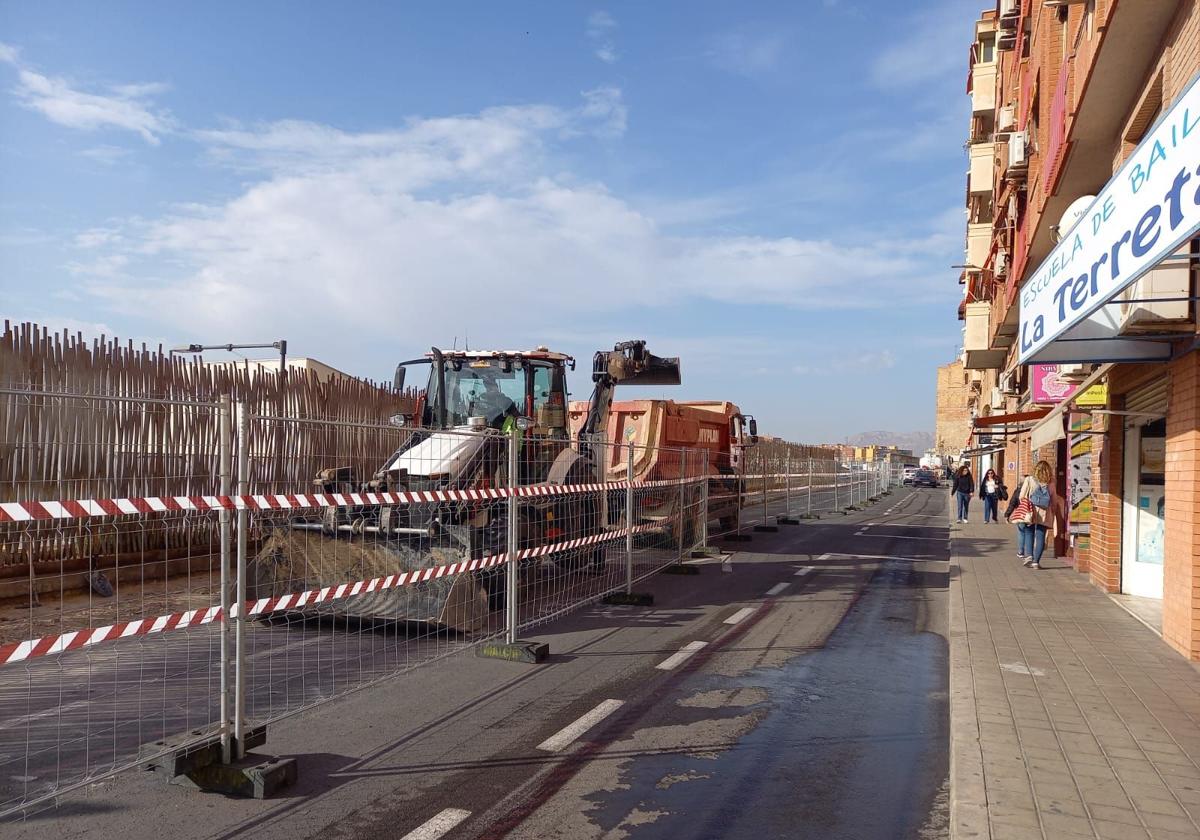 Obras para la futura Estación Central del Tram en la calle Bono Guarner.