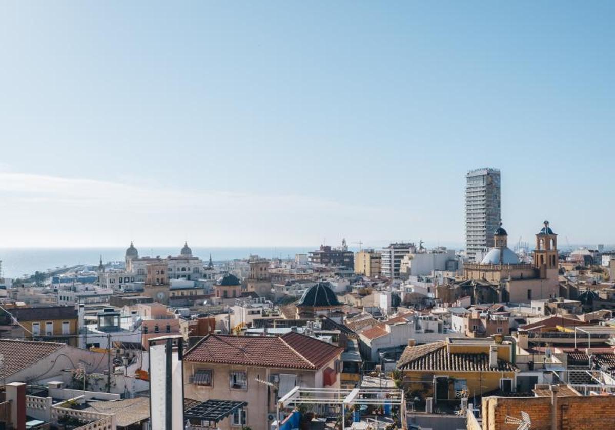 Panorámica del casco antiguo de Alicante.