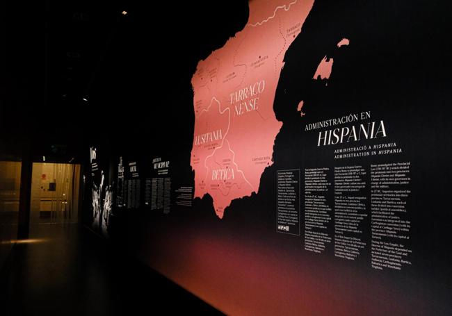 Murales de la administración romana en el MARQ.