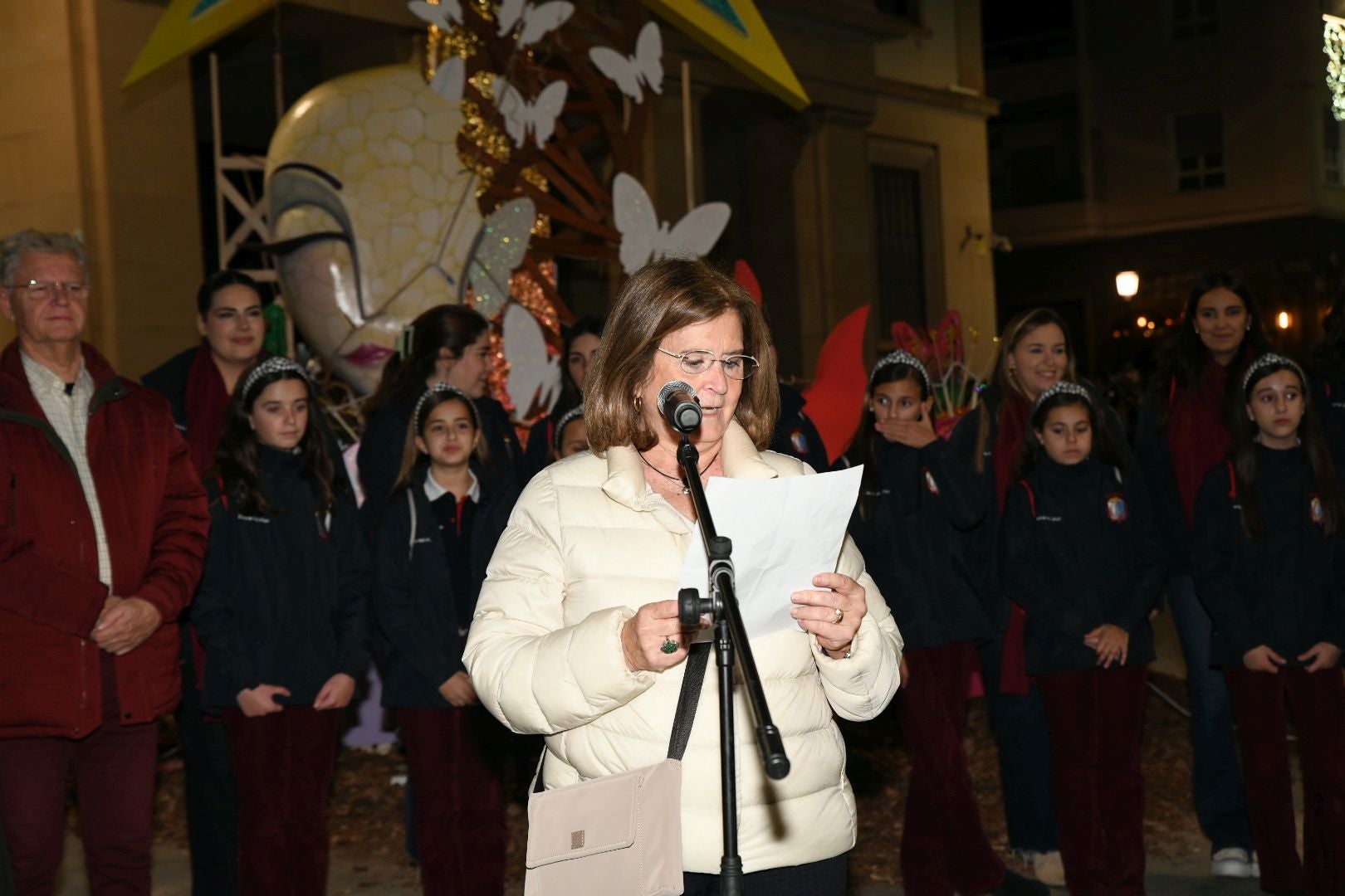 El alzheimer arde en la hoguera de Navidad de Alicante