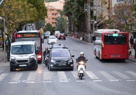 Tráfico en el centro de Alicante.