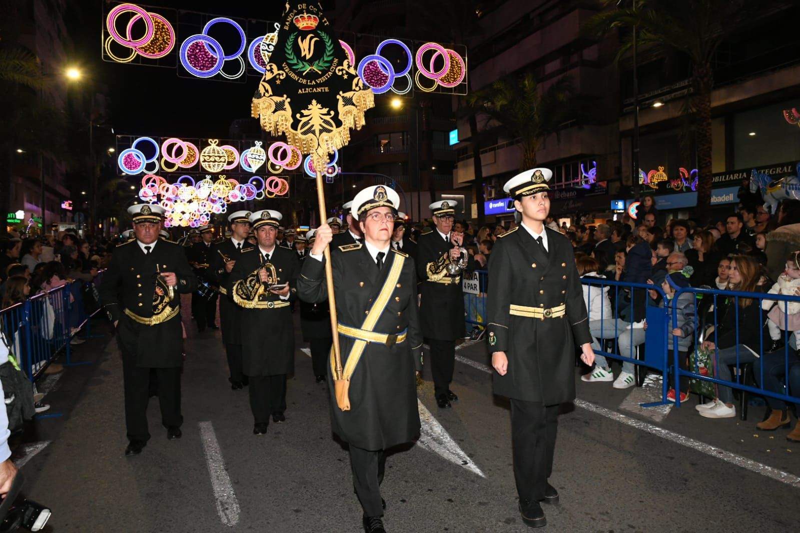 Los Reyes Magos llenan de magia Alicante