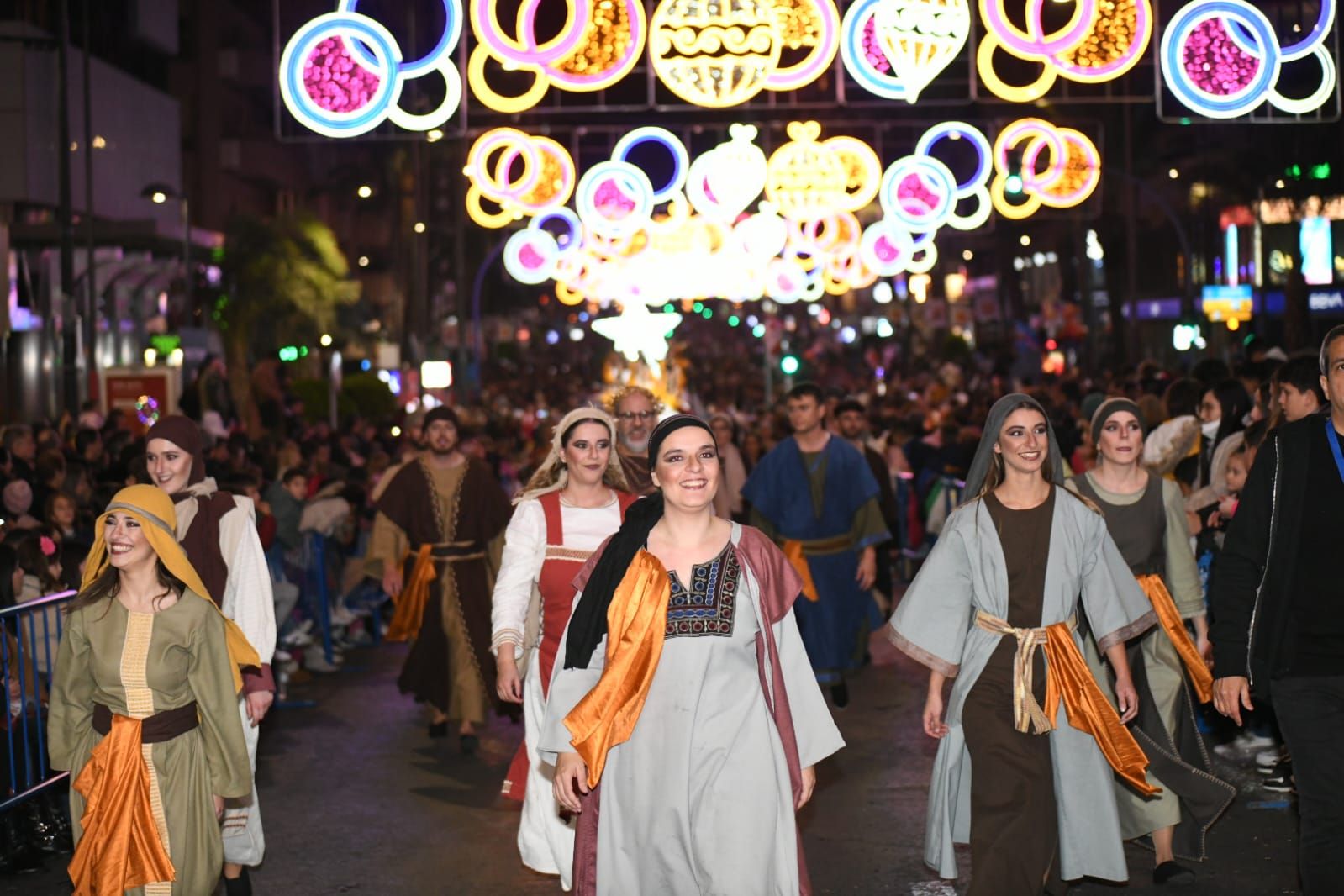 Los Reyes Magos llenan de magia Alicante