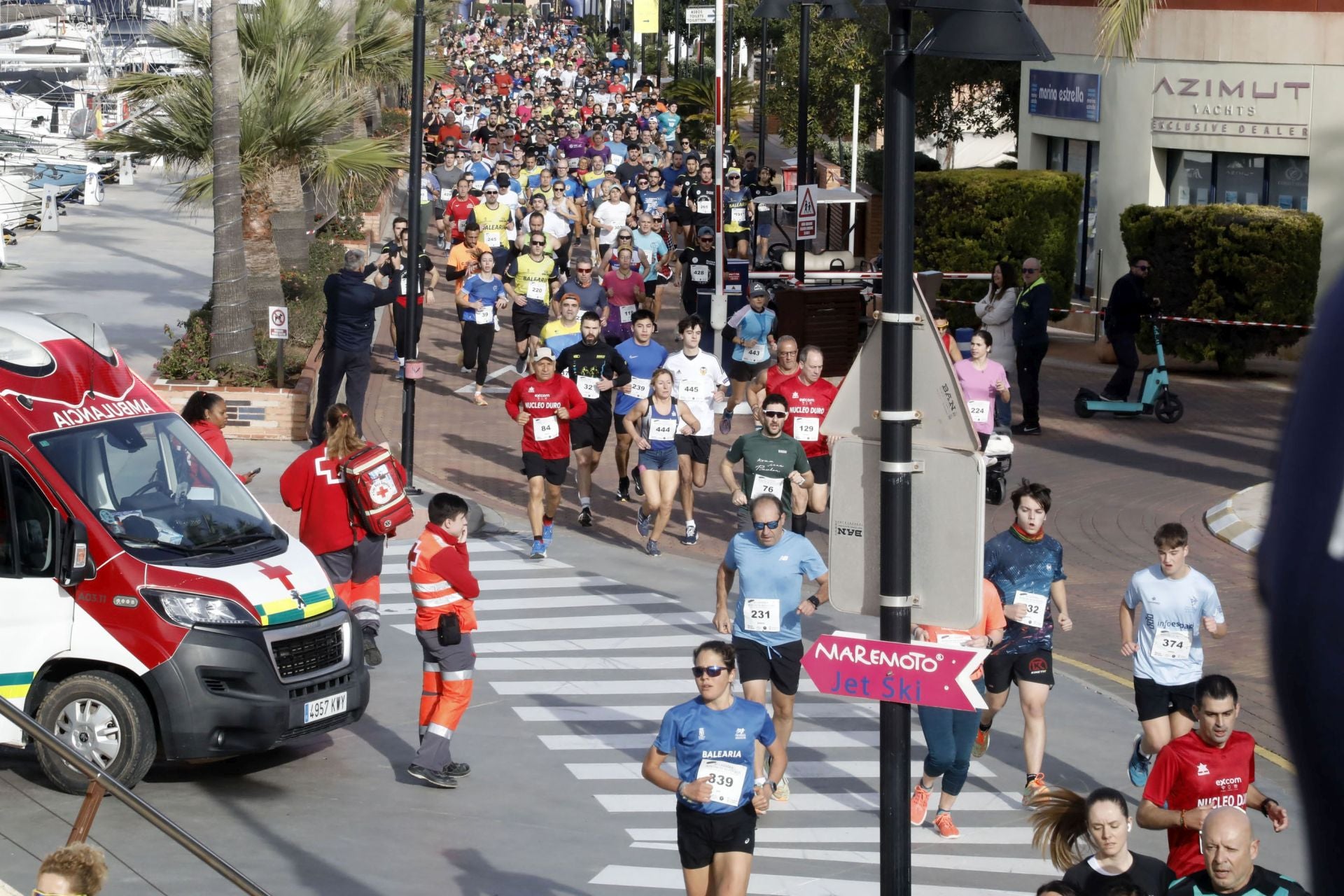 Así ha sido la IX Carrera del Roscón de Reyes en Dénia