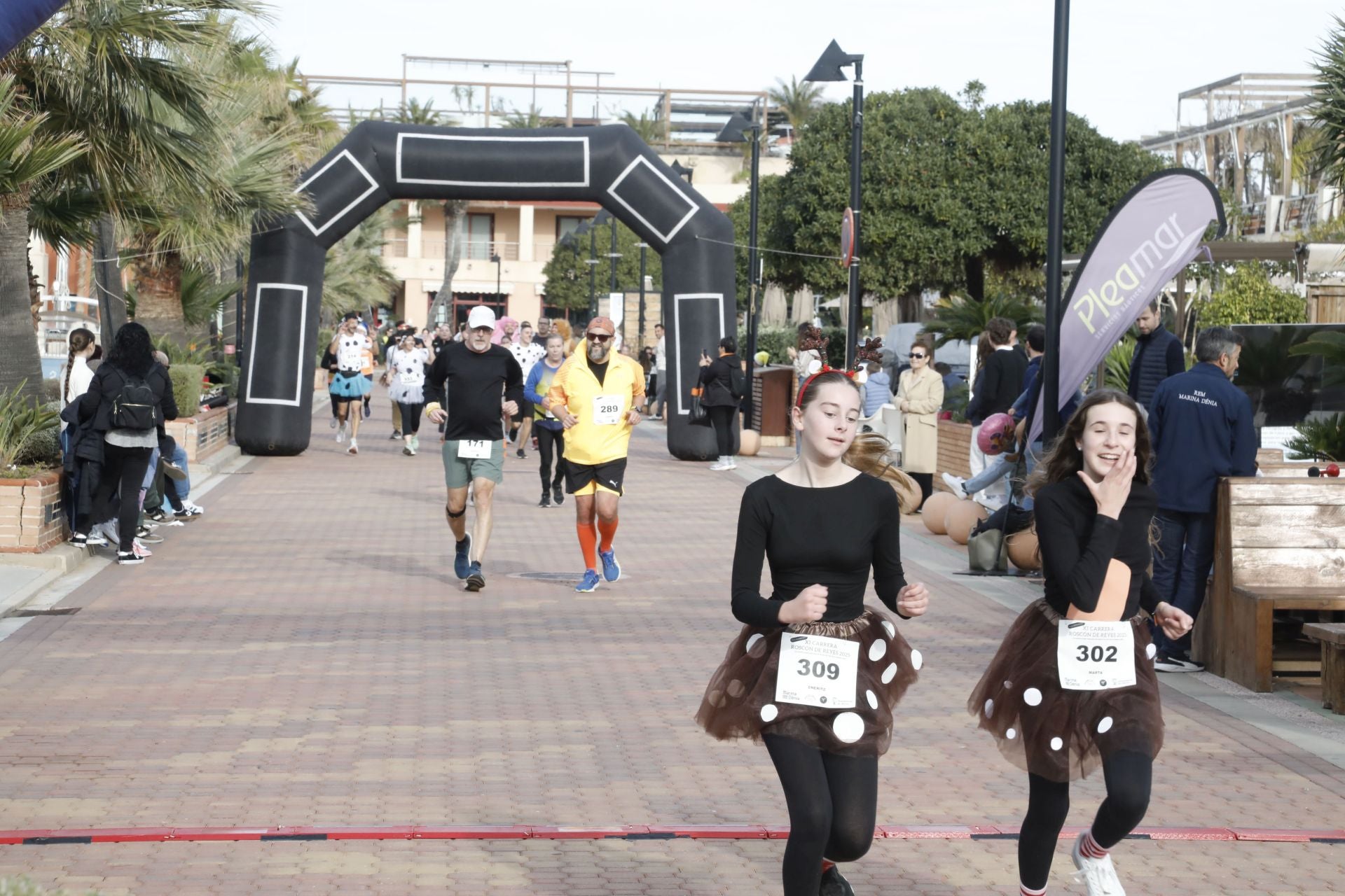 Así ha sido la IX Carrera del Roscón de Reyes en Dénia