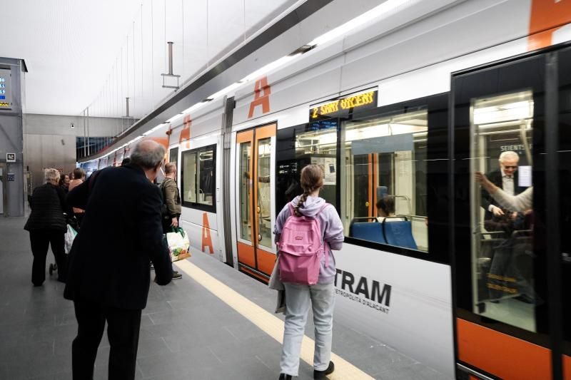 Imagen principal - Huelga en el Tram de Alicante a partir del 27 de enero