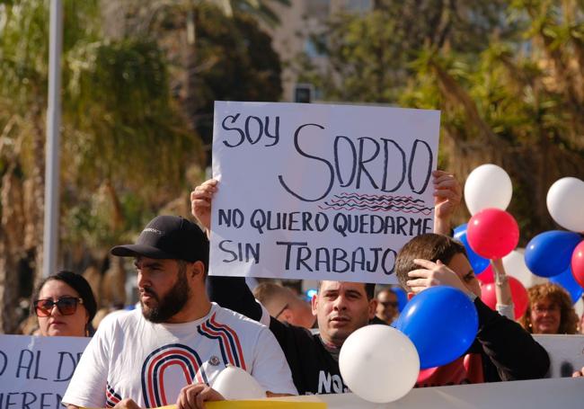 Manifestación de los 'hippies' de la Explanada.