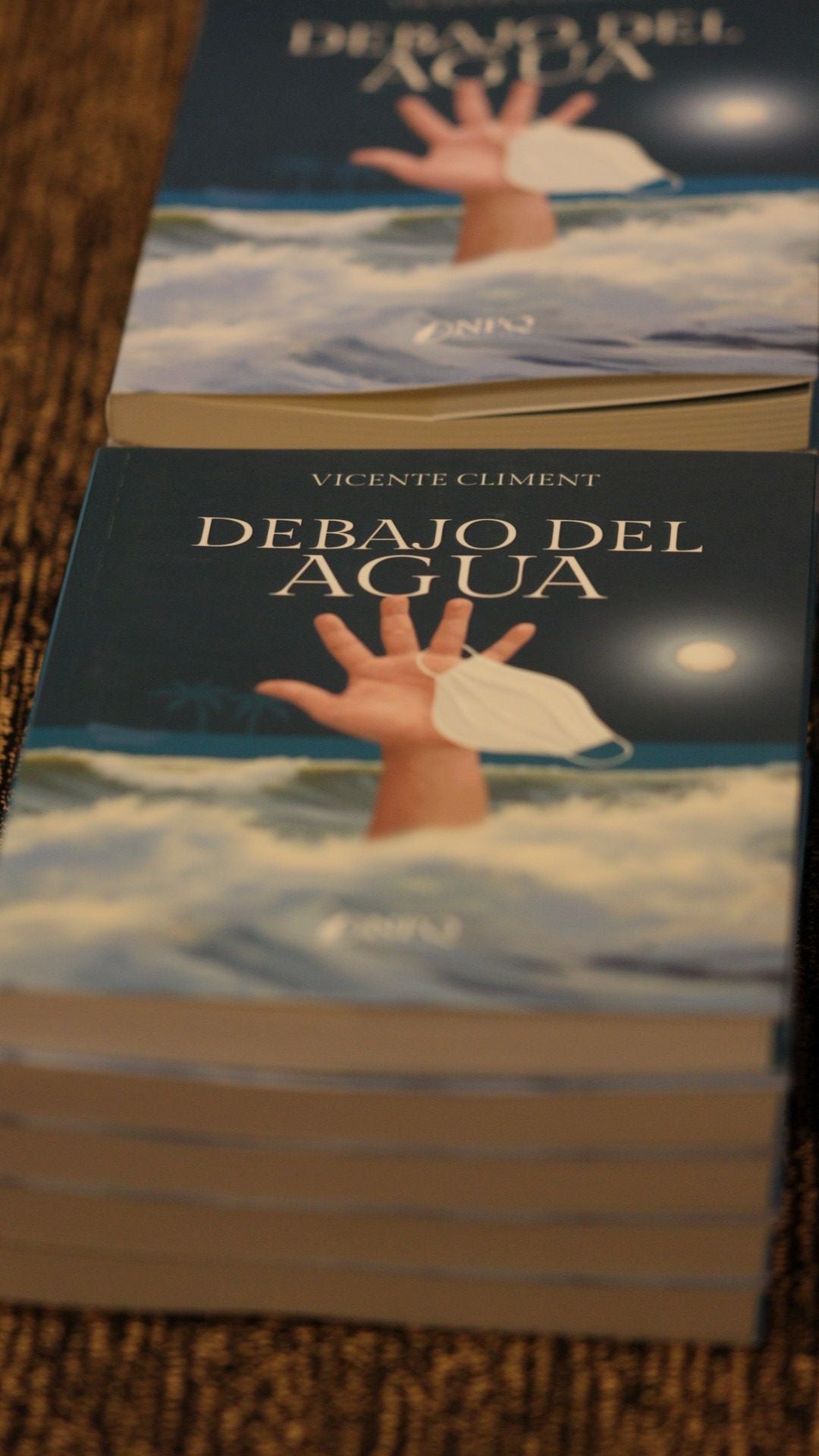 Vicente Climent presenta &#039;Debajo del agua&#039; en Alicante
