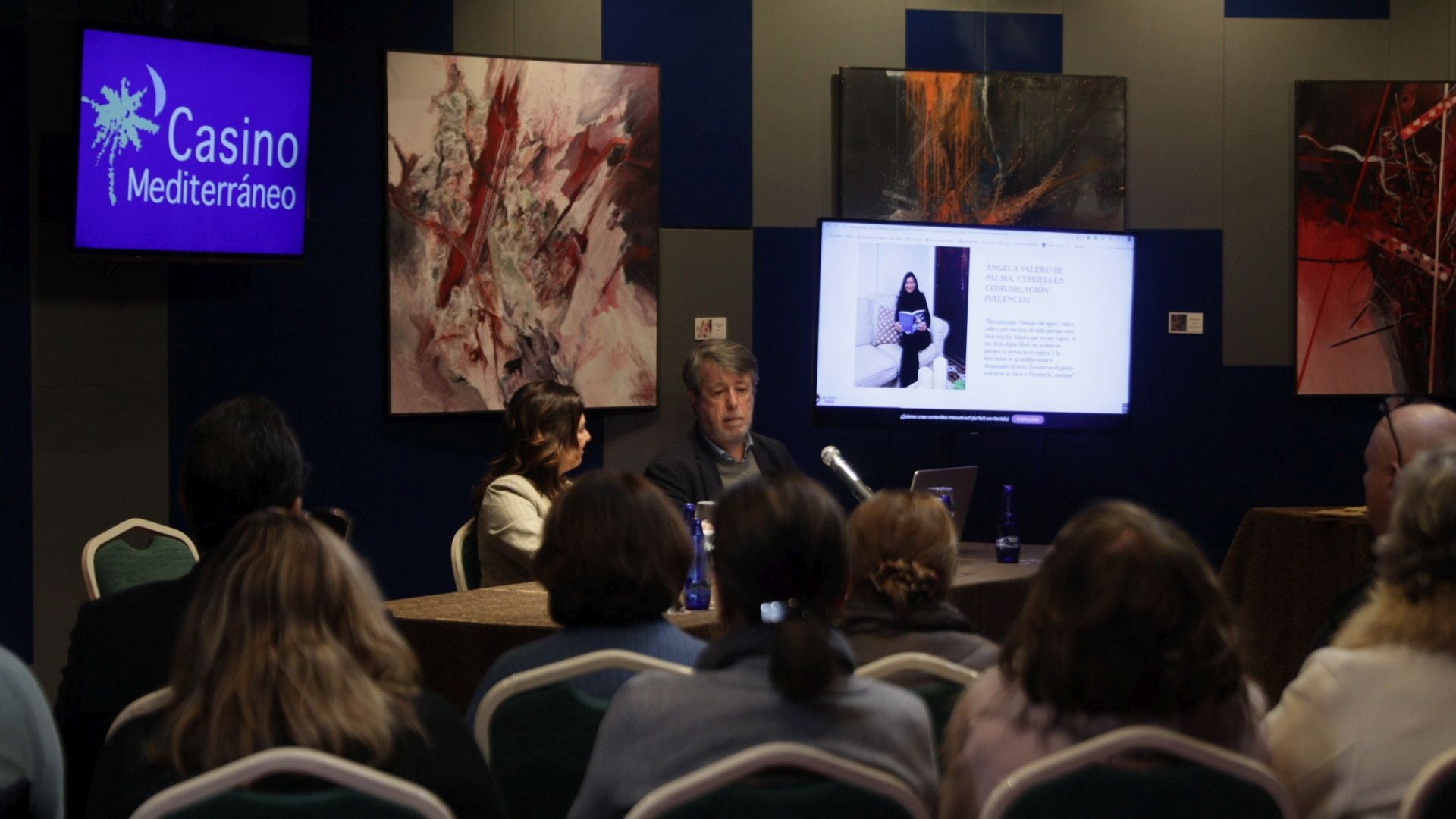 Vicente Climent presenta &#039;Debajo del agua&#039; en Alicante