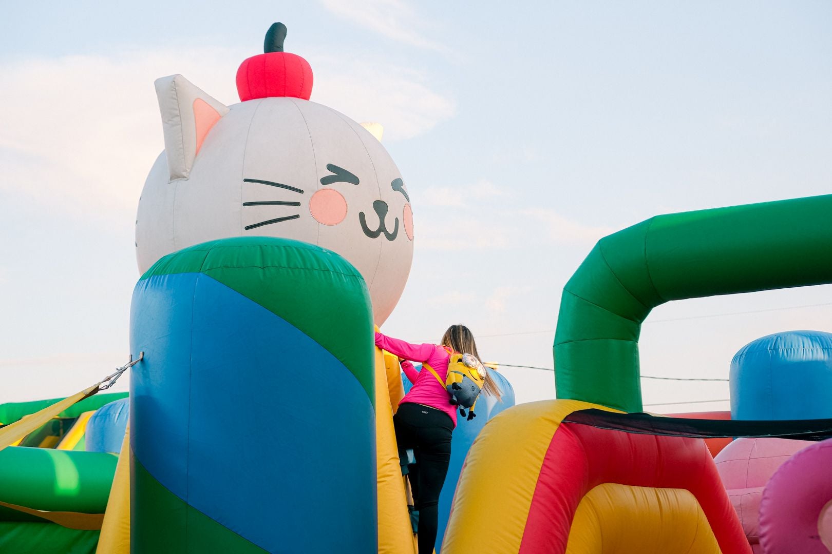 El parque hinchable más grande del mundo ya está en Alicante