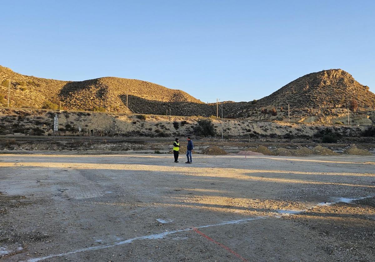 Arrancan las obras para construir un aparcamiento gratuito en las playas del Bol Nou y Paradís