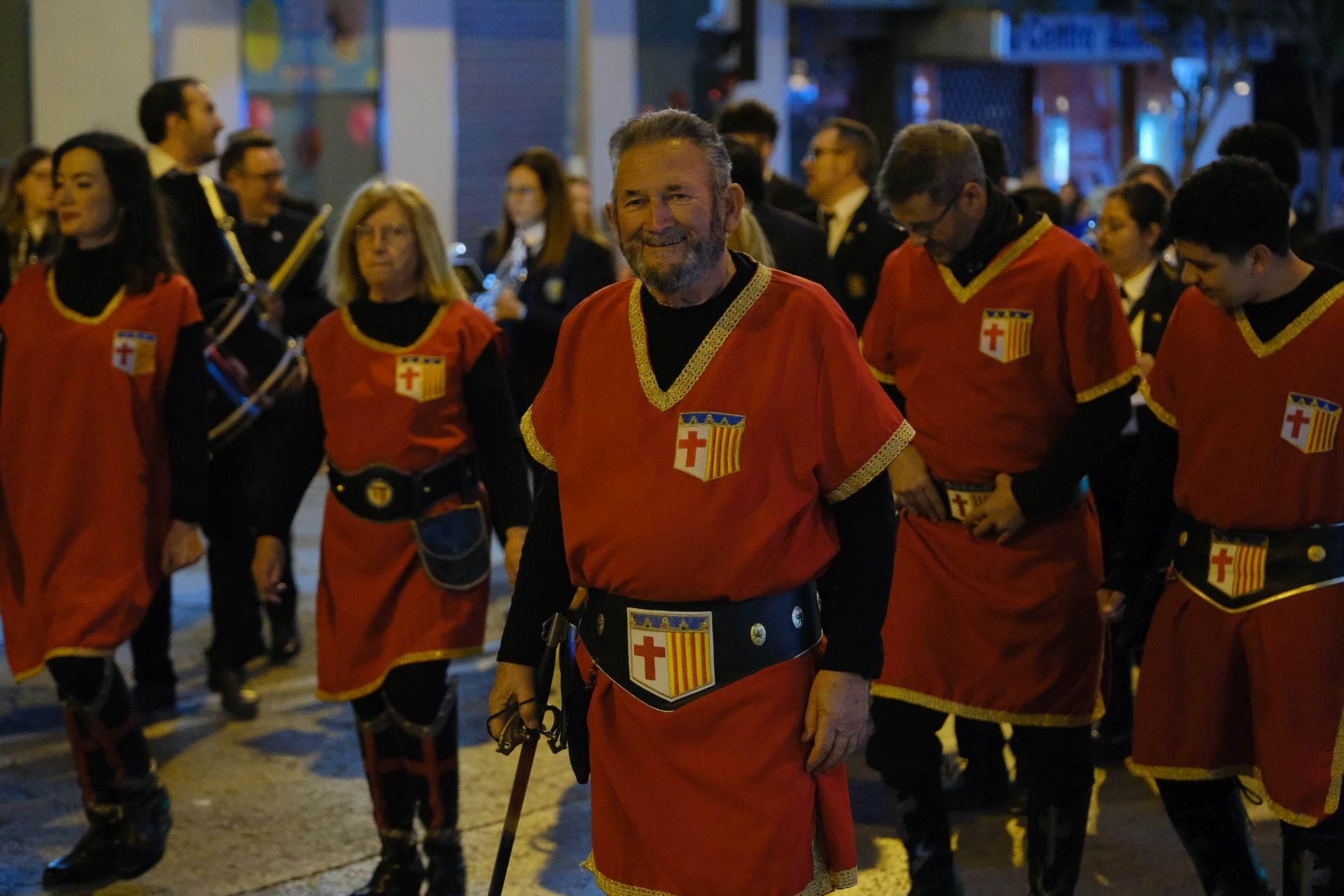 El desfile de Mig Any de los Moros y Cristianos de Altozano, en imágenes