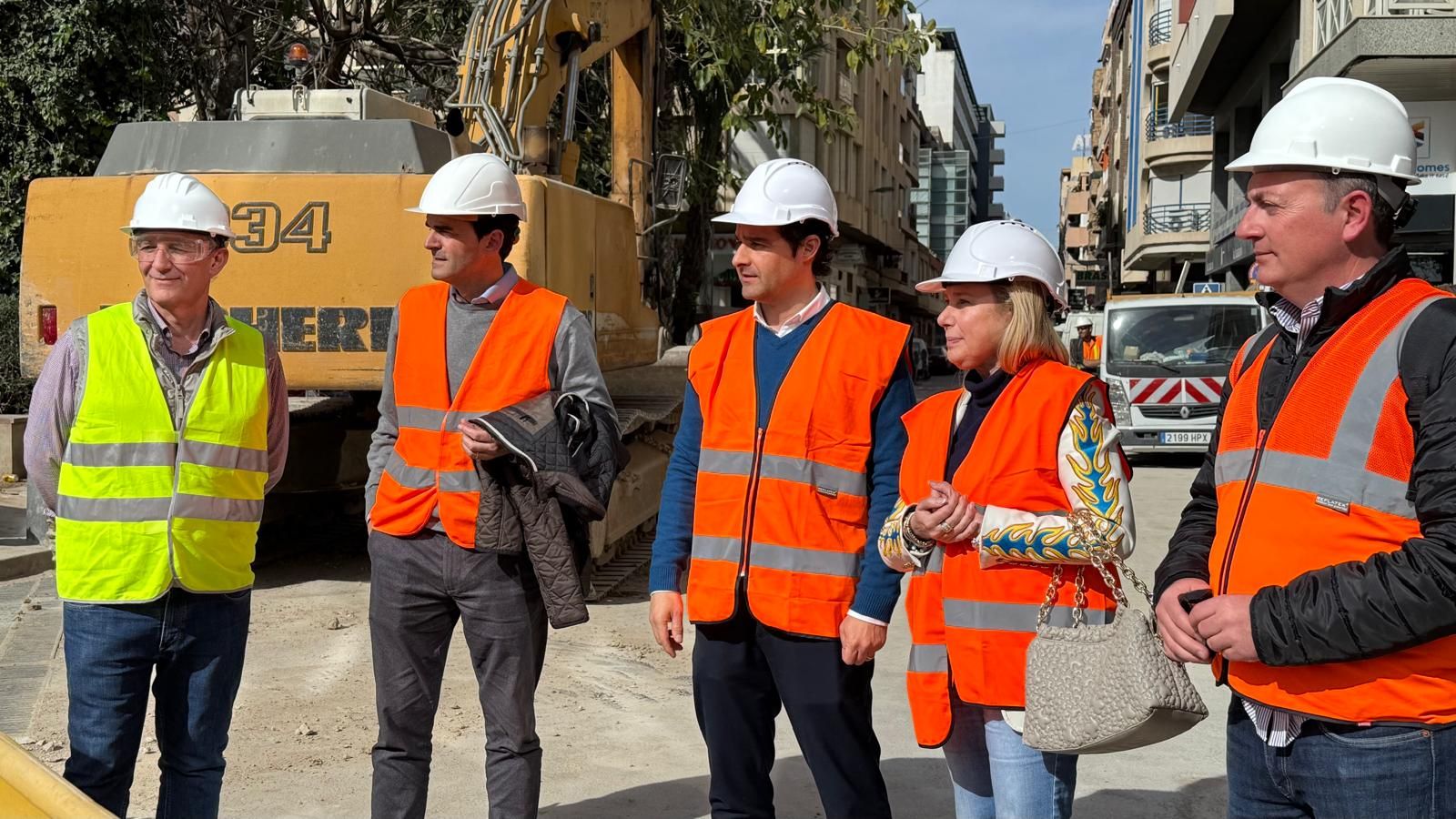 Imagen principal - El pionero proyecto de Torrevieja que evitará el vertido de material contaminado arrastrado por la lluvia al mar