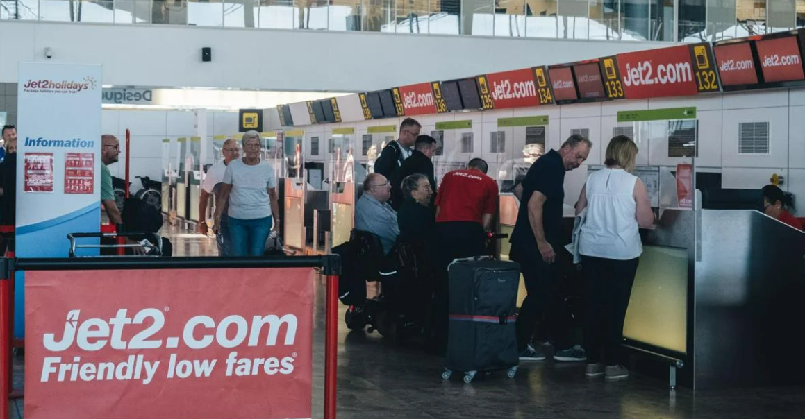 Imagen principal - El aeropuerto de Alicante-Elche, a la caza de otra temporada alta histórica con 14,7 millones de asientos programados en verano