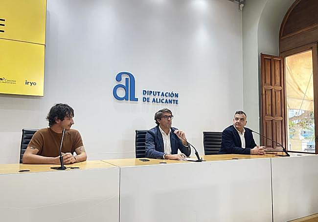 Albiar, Navarro y Seva durante la presentación.