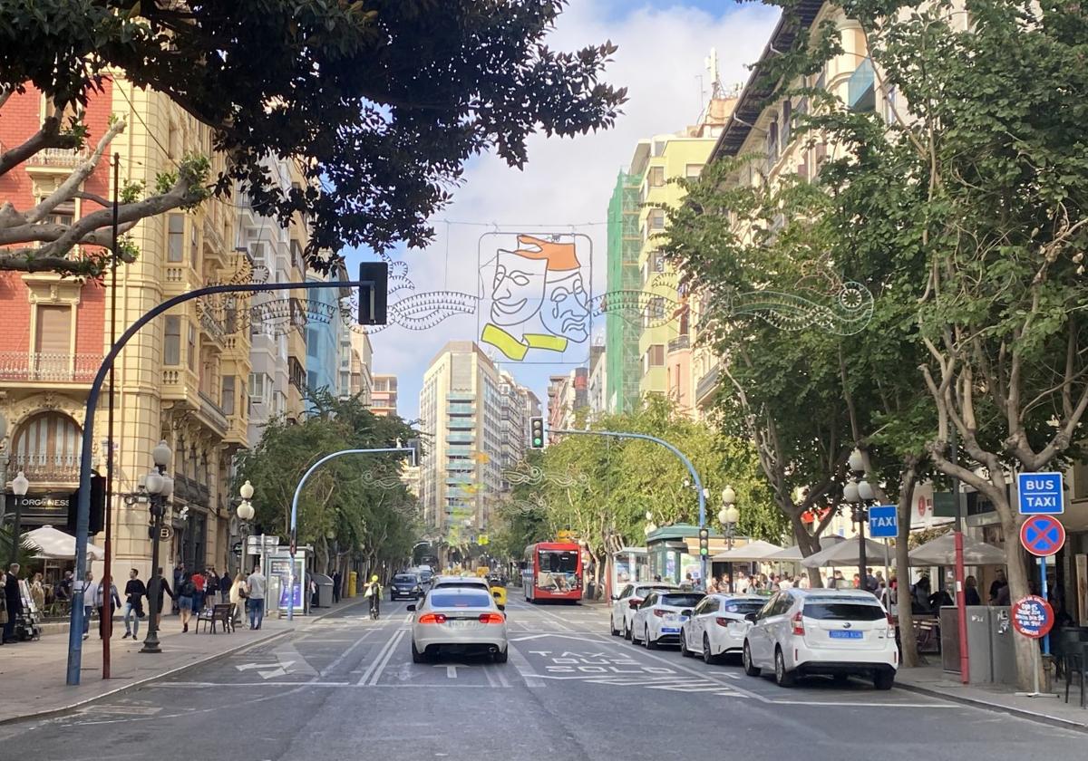 Alicante se viste de carnaval: encendido de luces y programa de actos