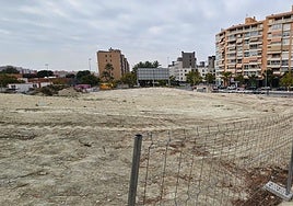 Obras en la parcela del futuro Centro de Salud del PAU 2