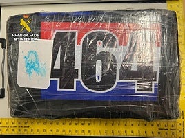 Cocaína incautada durante el control.