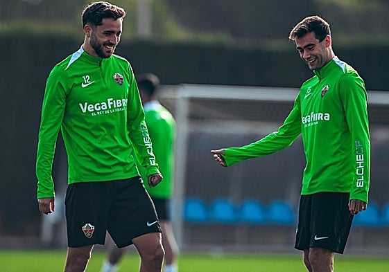 Salinas y Álvaro Núñez, durante un entrenamiento.