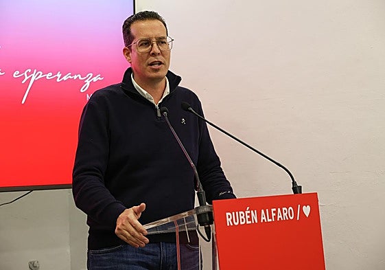 El secretario general del PSOE de Alicante, Rubén Alfaro.