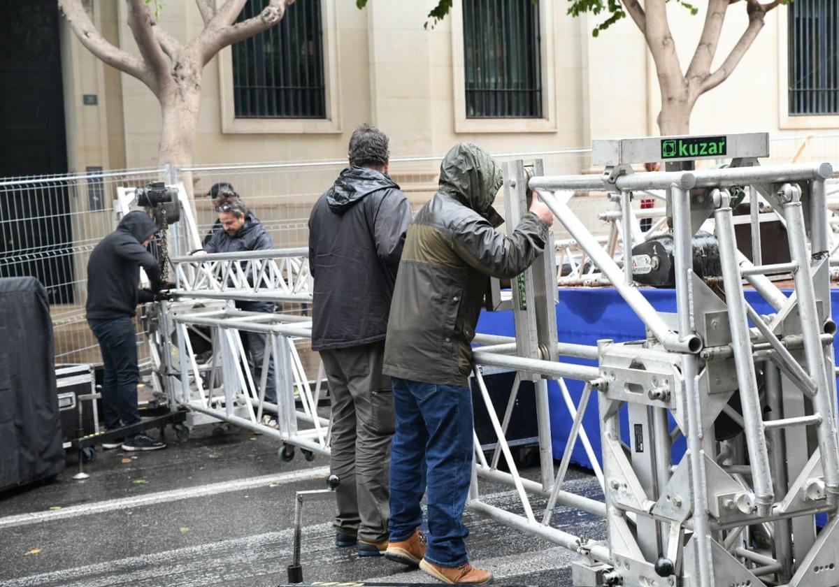 El carnaval se prepara para tomar la Rambla de Alicante
