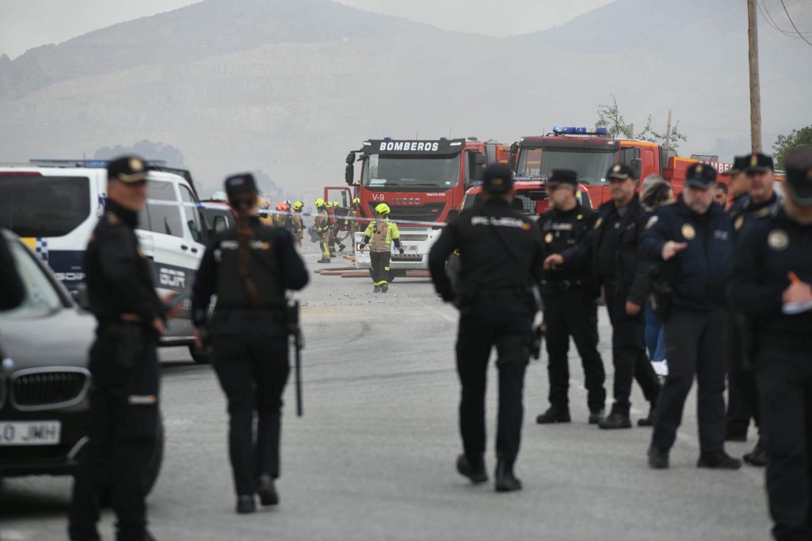 Todas las imágenes del trágico estallido en la pirotecnia alicantina