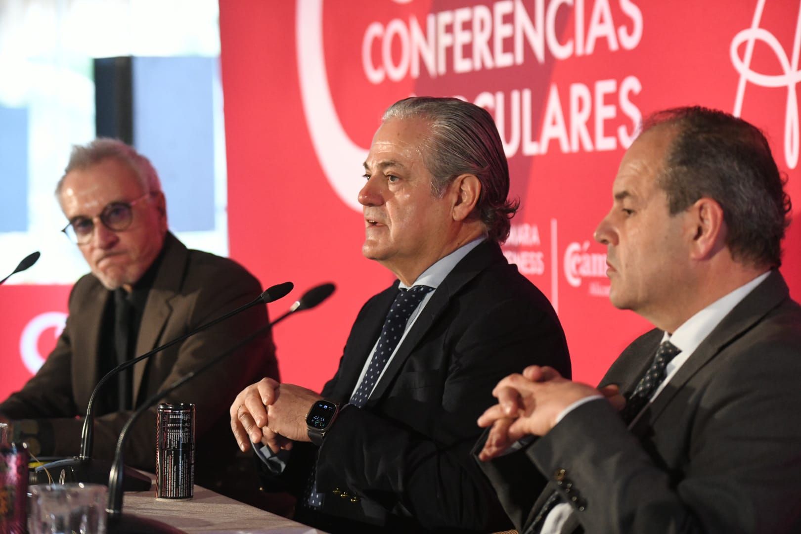 Marcos de Quinto during one of the conferences at the Cámara Business Club.