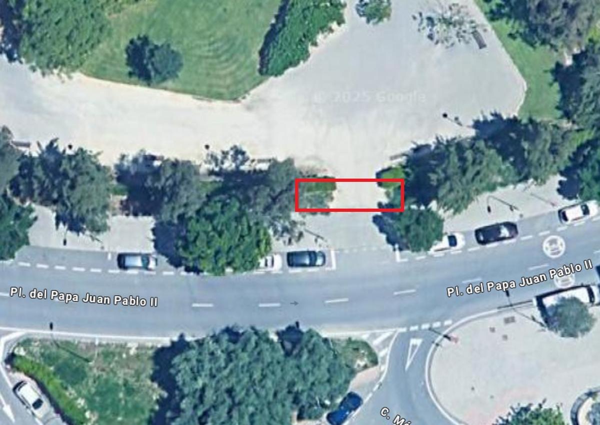 Imagen secundaria 1 - 1. Croquis de las calles por donde sale el agua 2. zona donde podría esta el nuevo imbotnal. 3. El tipo de imbornales que deberían usarse.