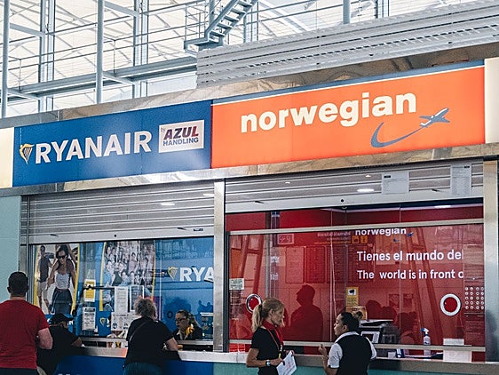 Avión de Norwegian en el aeropuerto de Alicante-Elche.