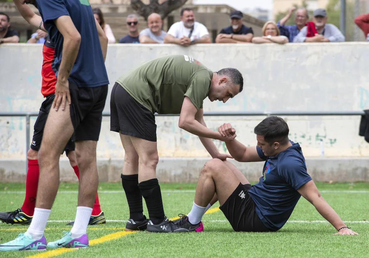 Uno de los momentos del partido de fútbol del año 2024.