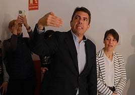 Mazón en su visita este viernes al nuevo centro Campoamor.