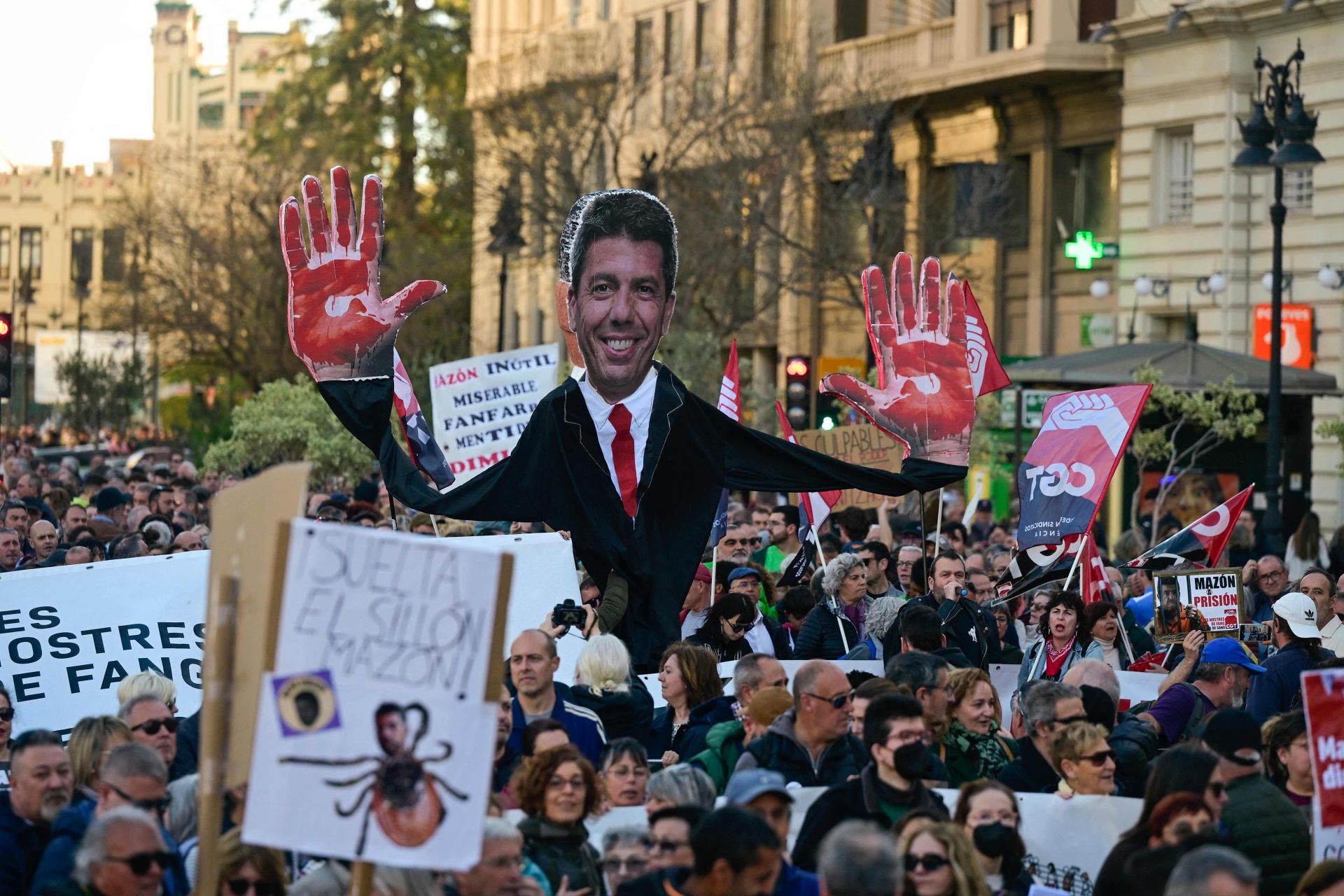 Victims' Families Demand Mazón's Resignation for the Sixth Time